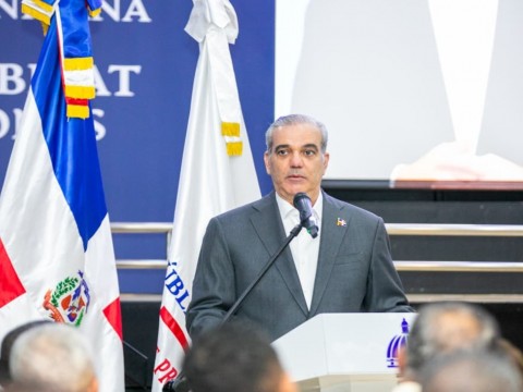  Presidente Abinader destaca reducci&oacute;n de la pobreza y avances sociales y econ&oacute;micos de Rep&uacute;blica Dominicana