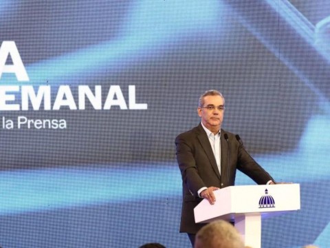 Abinader asegura que RD est&aacute; "al tanto de cualquier operaci&oacute;n" en Hait&iacute;