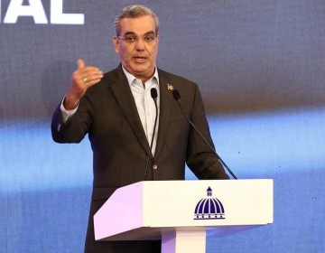 Abinader revela que se intoxic&oacute; con DDT cuando ten&iacute;a cuatro a&ntilde;os