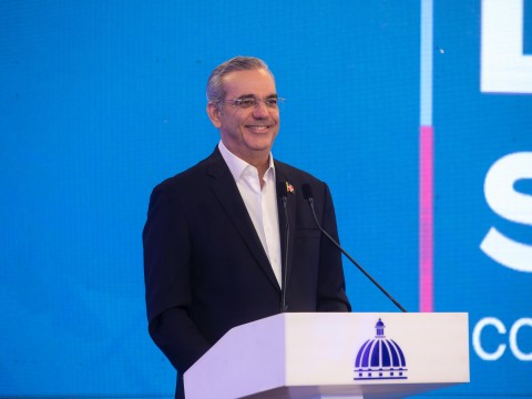 Presidente Abinader presenta avances en abastecimiento y acceso de medicamentos de Promese/Cal.
