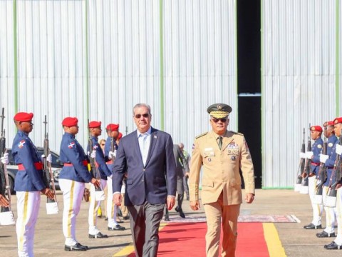 Presidente Abinader viajará este viernes a Uruguay para asistir a la toma de posesión de Yamandú Orsi
