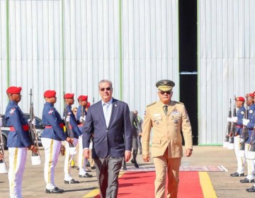 Presidente Abinader viajará este viernes a Uruguay para asistir a la toma de posesión de Yamandú Orsi