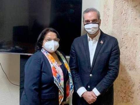Abinader dice eliminan puestos innecesarios para invertir el dinero en sectores productivos
