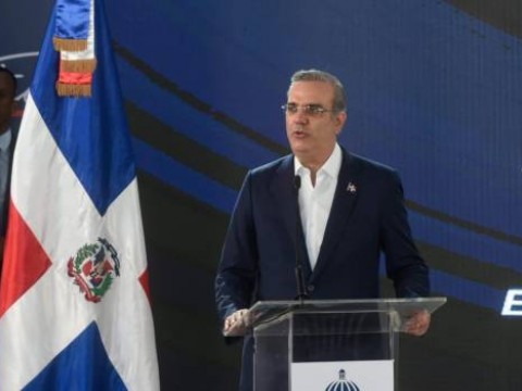 Abinader reitera a&ntilde;o escolar se inicia en un mes en modalidad presencial