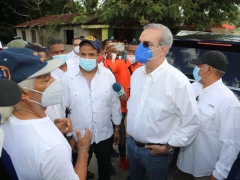 Abinader incluir&aacute; en presupuesto complementario da&ntilde;os ocasionados por tormenta Isa&iacute;as: mejorar&aacute; y construir&aacute; 30 mil viviendas en situaci&oacute;n de emergencia