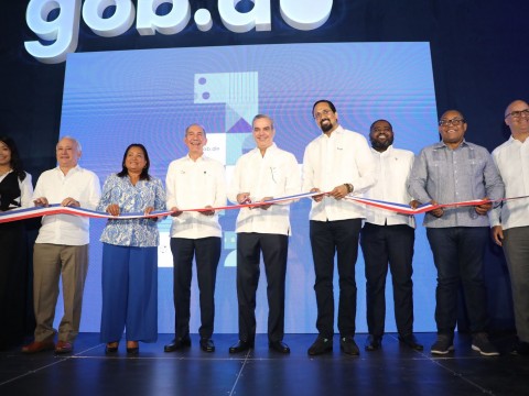 Presidente Abinader inaugura en SDO nuevo &ldquo;Punto GOB Occidental Mall&rdquo; que beneficiar&aacute; a m&aacute;s de un mill&oacute;n de ciudadanos