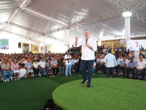 Gobierno lanza proyecto de titulaci&oacute;n en el norte del Distrito Nacional, beneficiando a m&aacute;s de 30,000 personas