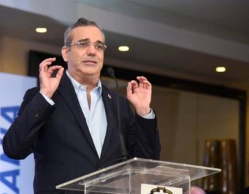 Abinader pide al gobierno permitir que la OEA e IFES participen en la investigaci&oacute;n por la suspensi&oacute;n de las elecciones  
