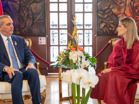  Presidente Abinader sostiene reuni&oacute;n bilateral con la mandataria electa, Laura Fern&aacute;ndez Delgado