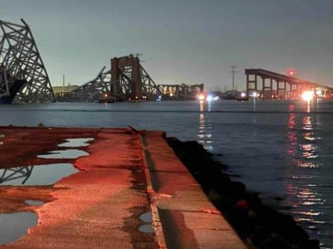 Tr&aacute;fico mar&iacute;timo en Baltimore queda "suspendido hasta nuevo aviso", anuncian autoridades de EEUU