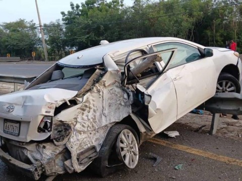 Accidente m&uacute;ltiple en Navarrete deja ocho heridos