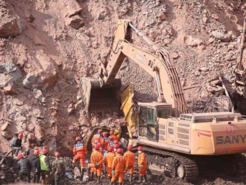 Al menos 5 muertos en un accidente en una mina en el centro de China