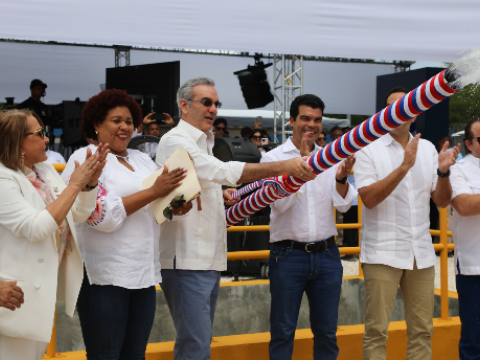 Presidente Abinader inaugura segunda fase del Puerto Cabo Rojo y el acueducto que beneficiar&aacute; ocho mil habitaciones del &aacute;rea tur&iacute;stica
