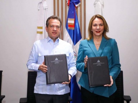 Ministerios de Industria y Cultura impulsar&aacute;n industrias creativas tras firma de acuerdo