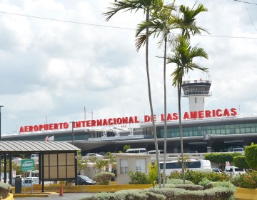 Abinader establece comisi&oacute;n para supervisar fondos de concesi&oacute;n aeroportuaria