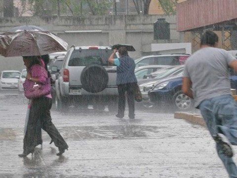 ONAMET pronostica para este viernes nublados con aguaceros y temperaturas calurosas