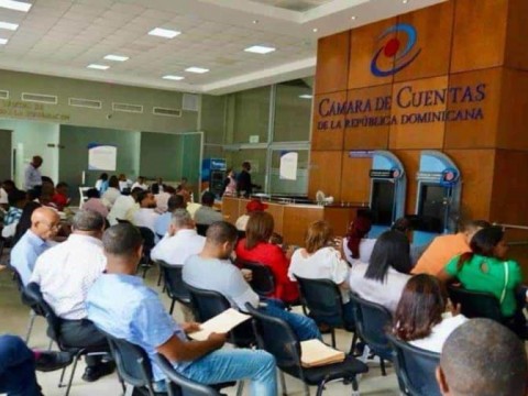 Retendr&aacute;n el salario a alcaldes que no declararon bienes