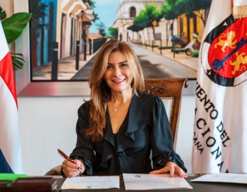 Alcaldesa Carolina Mej&iacute;a viaja a Congreso Iberoamericano CEAPI en Colombia