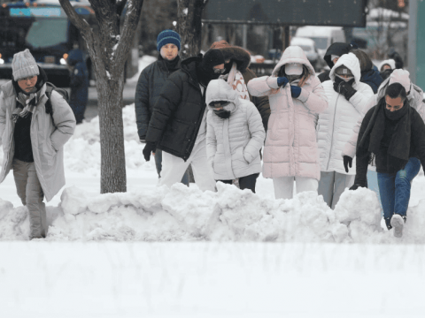 Nueva York se paraliza ante la peor tormenta invernal en una d&eacute;cada