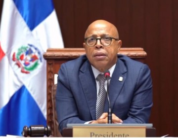 Los diputados del PRM se volver&aacute;n a reunir para resolver diferencias de la reforma constitucional