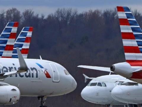 Acusan a un tripulante de American Airlines de grabar a menores en los ba&ntilde;os de las aeronaves