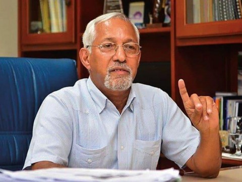 &Aacute;ngel Hern&aacute;ndez: "Es inexplicable que todav&iacute;a existan escuelas que no tienen un sanitario adecuado"