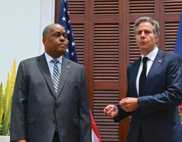 Blinken se re&uacute;ne con autoridades haitianas y anuncia ayuda humanitaria de US$45 millones