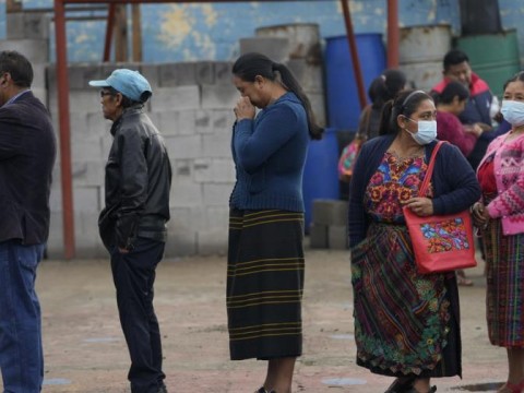 Guatemala comienza el conteo de votos tras el cierre de urnas en elecciones presidenciales