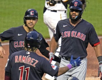 Amed Rosario la sac&oacute; y remolc&oacute; dos en paliza de Guardianes
