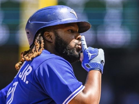 Vladimir Guerrero Jr. conect&oacute; cuadrangular en la victoria