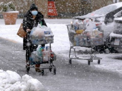 NY a las puertas de su primera tormenta de nieve de la temporada