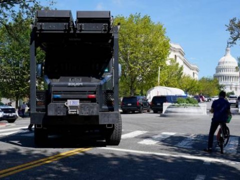 &iexcl;Ahora! Policia investiga sospecha de bomba frente al Capitolio de EE.UU