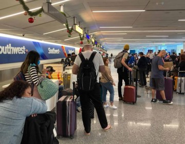 Investigan cancelaciones de vuelos de Southwest Airlines