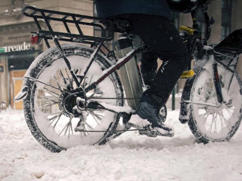 Nueva York registra su mayor nevada en un invierno inusualmente templado