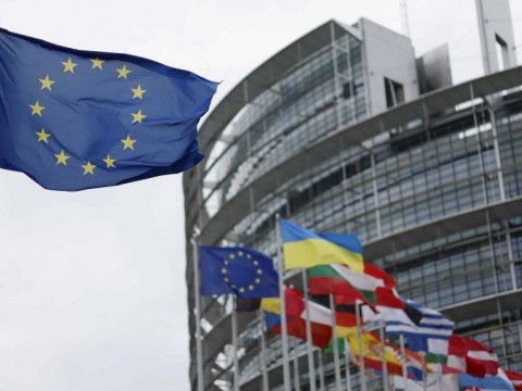 La Uni&oacute;n Europea da luz verde a un plan de migraciones