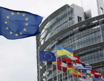 La Uni&oacute;n Europea da luz verde a un plan de migraciones
