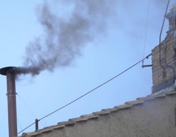 Cardenales no logran ponerse de acuerdo en tercera votaci&oacute;n y se retiran para almorzar
