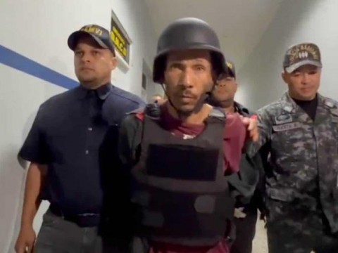 Apresan en Santo Domingo hombre acusado de prender fuego a su pareja en Salcedo