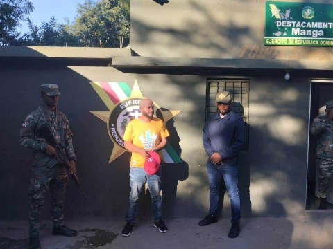 Detienen a 38 haitianos indocumentados y a dos conductores en diferentes puntos del pa&iacute;s