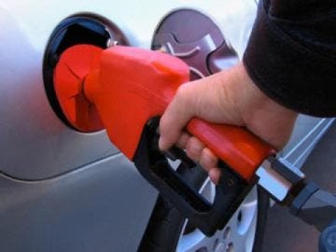 Congelan precios de los combustibles para esta semana