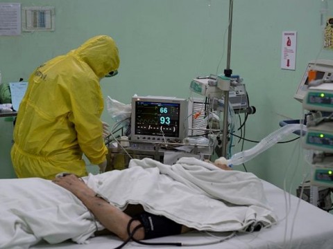 Mas del 70% de las camas UCI son usadas para pacientes con COVID-19