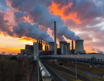 Australia eleva su meta clim&aacute;tica y promete recortar hasta un 70 % de emisiones de gases