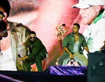 Aventura agota entradas del segundo concierto en el estadio Ol&iacute;mpico en medio de quejas en las redes