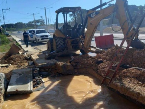 Barrios sin agua en Santo Domingo Este por aver&iacute;a