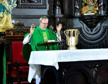 P&aacute;rroco pide a gobernantes no usar Constituci&oacute;n como camisa a la medida