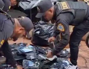 Capturan a dos hombres por robo de espejos y retrovisores en Villa Agr&iacute;colas