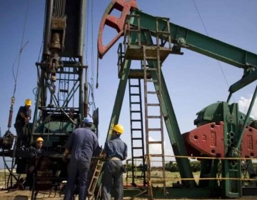 Petr&oacute;leo de Texas sube 3 % en medio de tensiones persistentes entre EE. UU. e Ir&aacute;n