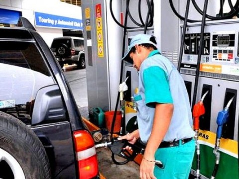 Bajan los combustibles este viernes