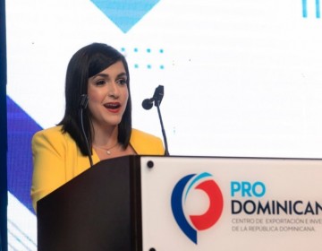 Gobierno afirma exportaciones de abril alcanzan un r&eacute;cord de crecimiento interanual del 55 %