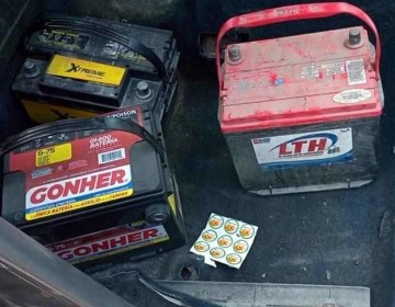 Apresan chofer de carro p&uacute;blico que se dedicaba al robo de bater&iacute;as